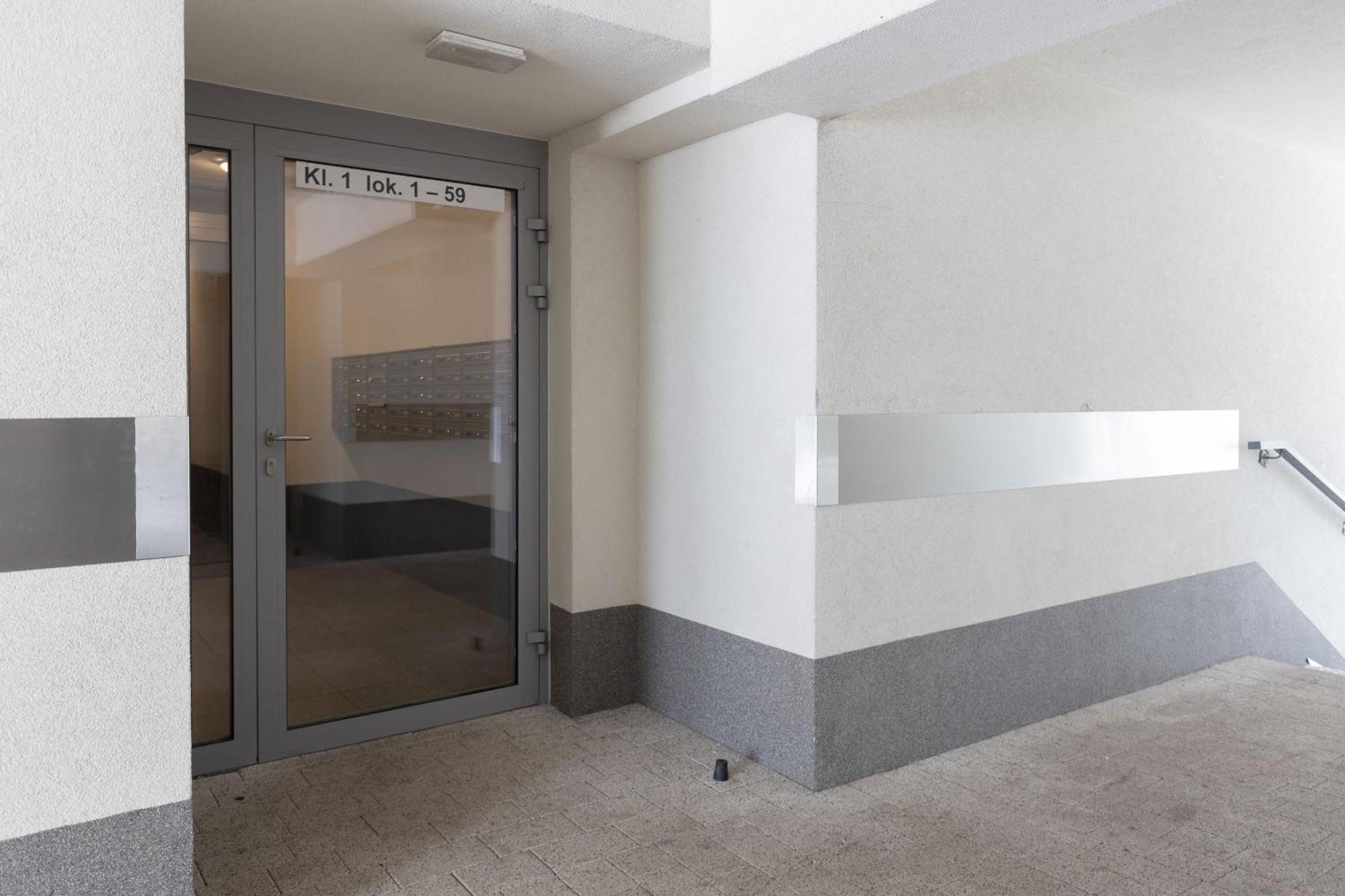 Elegant Apartments With Balcony & Parking Warsaw By Noclegi Renters Exterior photo